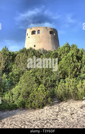 Turm von Cala Pira in Sardinien, Italien Stockfoto