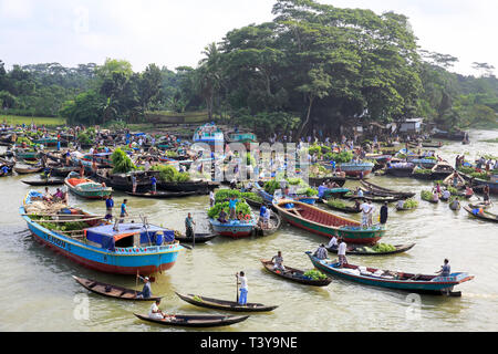 Landwirtschaftliche schwimmenden Markt im Bezirk, Pirojpur Najirpur in Bangladesch. Stockfoto