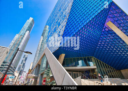 Toronto, Kanada - 4 April, 2019: Neu erbaute Ryerson University Gebäude in der Innenstadt von Toronto Stockfoto