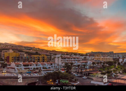 Sonnenaufgang in Puerto de Santiago, Teneriffa, Kanaren, Spanien Stockfoto