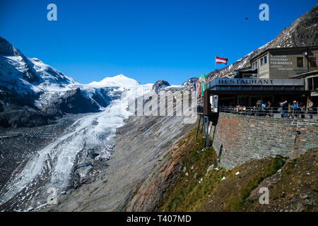 PASTERZE GLACIER, ÖSTERREICH, September 16, 2012: Ein Blick auf die Pasterze, Österreichs längste Gletscher der Alpen auf einer wunderschönen klaren Tag Stockfoto