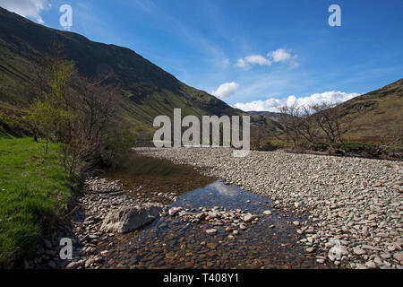 River Almond Sma "Glen Glen Almond Perth und Kinross Schottland Großbritannien 2014 Stockfoto