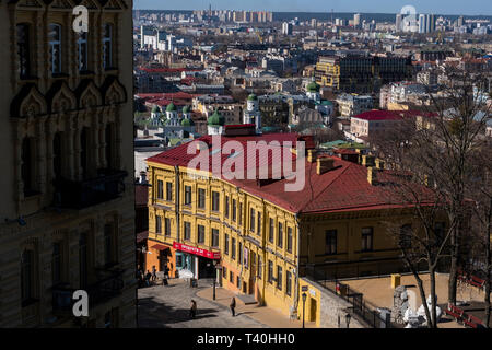 Kiew Blick von Andriyivskyy Abstieg Stockfoto