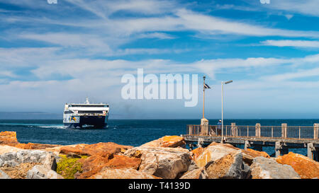 Adelaide, South Australia - Januar 14, 2019: Sealink Fähre Ankunft am Cape Jervis terminal von Kangaroo Island an einem Tag. Vom Festland l Gesehen Stockfoto