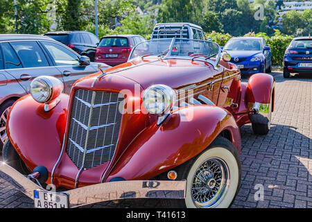 Mühlheim, Deutschland - 10. September 2016: Super aufgeladen Auburn Boattail 851 Classic. Auburn war eine Marke der American Automobile in Auburn hergestellt Stockfoto