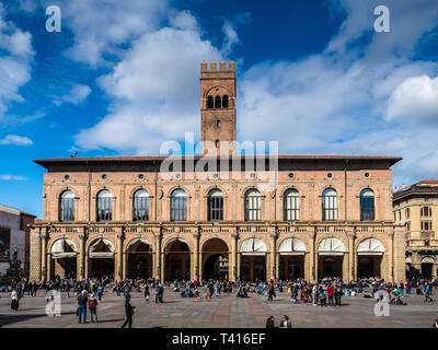 Palazzo del Podestà und Torre dell'Arengo, Bologna Palazzo del Podestà ist ein civic Gebäude in Bologna, Italien. Ursprünglich um 1200 erbaut. Stockfoto