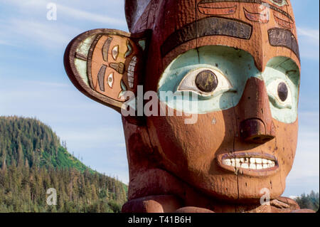 Alaska Alaskan Wrangell Tlingit Indianische Ureinwohner, Chief Shake's Island Sun Totem, Pol Mt. Baldy, Stockfoto