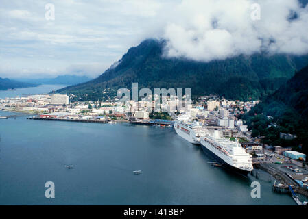 Alaska, Nordwest, Nord, 49th State, Alaska, Arktis, die letzte Grenze, Juneau Luftaufnahme des Hafens Era Helikopter Rundflug-Tour AK025, Besucher reisen Stockfoto