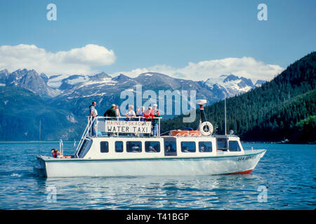 Alaska, Nordwesten, Norden, 49th State, Alaska, Arktis, The Last Frontier, Haines Portage Cove Haines Skagway Water, Taxi, Taxis, Taxis, Taxis, Fahrer, Fahrpreis, öffentliche Gefährt Stockfoto