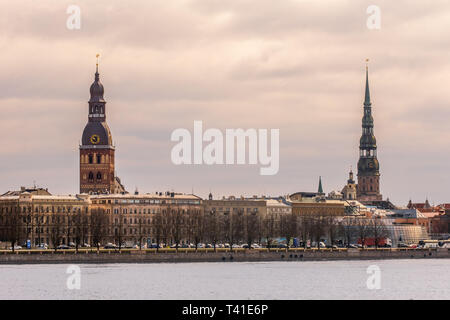 Die Skyline von Riga, Lettland bei einem Sommertag Stockfoto