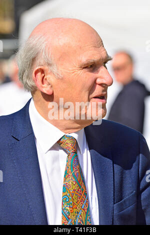 Sir Vince Cable MP (Leader, Lib Dems) am Westminster College Green, 11. April 2019 Stockfoto
