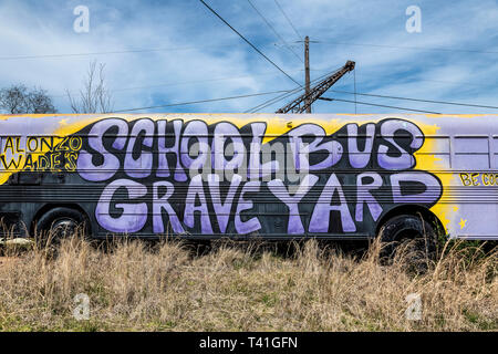 Alonzo's Wade School Bus Graveyard, Alto, Georgia. Stockfoto