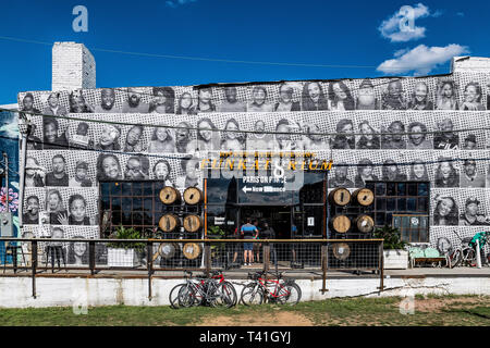 Böse Unkraut Brauerei Brauhaus und Funkatorium Restaurant auf der Bordkante Trail, Atlanta, Georgia, USA. Stockfoto