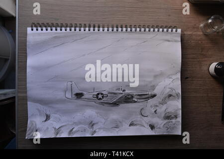 Skizzenbuch zeichnen in Phasen der P51 Mustang. Bleistift, Feder und Tinte und Tusche waschen. Stockfoto