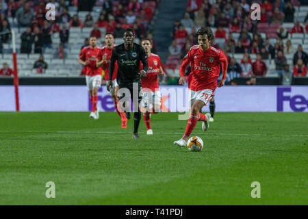 April 11, 2019. Lissabon, Portugal. Benfica ist aus Portugal Joao Felix (79), die in Aktion im Spiel der UEFA Europa League, Viertelfinale, SL Benfica vs Eintracht Frankfurt © Alexandre de Sousa/Alamy leben Nachrichten Stockfoto