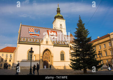 Zagreb, Kroatien - 29. Dezember 2018. Saint Marks, der alten Pfarrkirche von Zagreb, Kroatien. Es stammt aus dem 13. Jahrhundert und befindet sich in Saint Ma entfernt Stockfoto