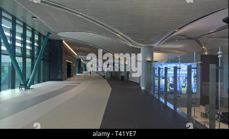 Innenansicht des Terminals im neuen Mega Airport in Istanbul, Türkei, wenige Tage nach dem Öffnen Stockfoto