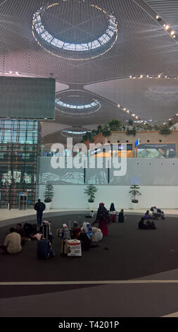 Innenansicht des Terminals im neuen Mega Airport in Istanbul, Türkei, wenige Tage nach dem Öffnen Stockfoto