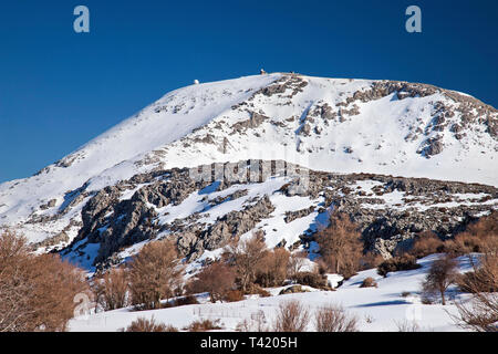 Blick auf skinakas Peak, Berg Psiloritis. Auf dem Skinakas Sie können das Observatorium der Universität von Kreta finden. Rethymno, Kreta, Griechenland. Stockfoto