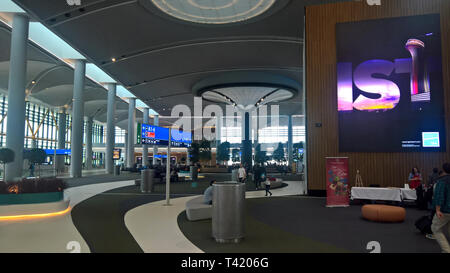 Innenansicht des Terminals im neuen Mega Airport in Istanbul, Türkei, wenige Tage nach dem Öffnen Stockfoto