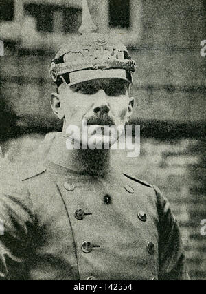 Die Bildunterschrift auf diesem Foto, die Daten bis 1922 liest: Kapitän Franz von Papane, Ex-German militärischen Attache. Von Papen war ein Deutscher konservativer Politiker, Diplomat, Edelmann, und General Staff Officer. Er diente als Bundeskanzler der Bundesrepublik Deutschland im Jahr 1932 und als Vizekanzler unter Adolf Hitler 1933 - 34 Stockfoto