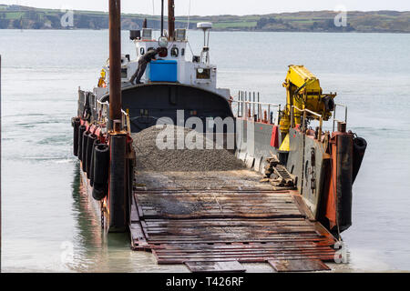 Lastkahn Landung Kies in Baltimore Harbor, Cork, Irland Stockfoto