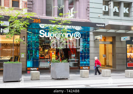 Britische Händler Superdry, hier eines ihrer Geschäfte auf der George Street im Stadtzentrum von Sydney, New South Wales, Australien Stockfoto