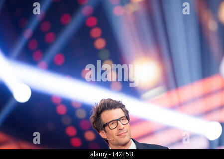 12 April 2019, Nordrhein-Westfalen, Köln: Daniel Hartwich, Moderator, ist in der RTL-tanzshow "Let's Dance" im Coloneum. Foto: Rolf Vennenbernd/dpa Stockfoto