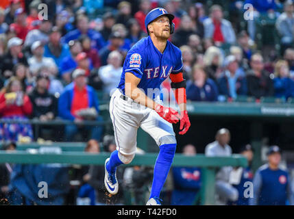 03.April 2019: Texas Rangers rechter Feldspieler Hunter Pence #24 At Bat während ein MLB Spiel zwischen den Houston Astros und der Texas Rangers bei Globe Life Park in Arlington, TX Texas besiegte Houston 4-0 Albert Pena/CSM. Stockfoto