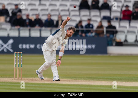 London, Großbritannien. 13 Apr, 2019. James Harris von Middlesex während Specsavers County Championship Match zwischen Middlesex vs in Lancashire Cricket Ground des Herrn am Samstag, 13. April 2019 in London, England. (Nur redaktionelle Nutzung, eine Lizenz für die gewerbliche Nutzung erforderlich. Keine Verwendung in Wetten, Spiele oder einer einzelnen Verein/Liga/player Publikationen.) Credit: Taka G Wu/Alamy leben Nachrichten Stockfoto