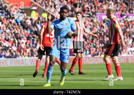 SUNDERLAND, England. 13. April von Coventry City helle Enobakhare feiert zählenden erste Ziel seiner Seite während der Sky Bet Liga 1 Übereinstimmung zwischen Sunderland und Coventry City im Stadion des Lichts, Sunderland am Samstag, 13. April 2019. (Credit: Steven Hadlow | MI Nachrichten) nur die redaktionelle Nutzung, eine Lizenz für die gewerbliche Nutzung erforderlich. Keine Verwendung in Wetten, Spiele oder einer einzelnen Verein/Liga/player Publikationen. Foto darf nur für Zeitung und/oder Zeitschrift redaktionelle Zwecke verwendet werden. Möglicherweise nicht für Publikationen, bei denen 1 Spieler, 1 Club oder 1 Wettbewerb ohne schriftliche Genehmigung von Fo verwendet werden. Stockfoto