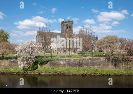 Paisley, Schottland, Großbritannien. 13. April 2019. Paisley Abbey an einem sonnigen Tag. Credit: Skully/Alamy leben Nachrichten Stockfoto