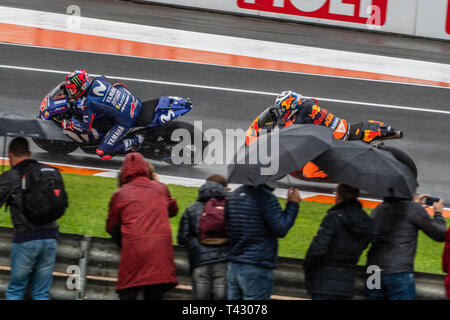 Valencia/Spanien - 11/18/2018 - #25 Maverick Vinales (Yamaha) und #44 Pol Espargaro in Kurve eins Stockfoto