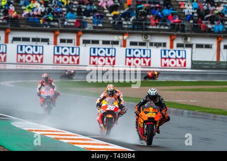 Valencia/Spanien - 11/18/2018 - #44 Pol Espargaro (SPA, KTM) und #26 Dani Pedrosa (SPA, Honda) während der Valencia GP auf Ricardo Tormo Stockfoto