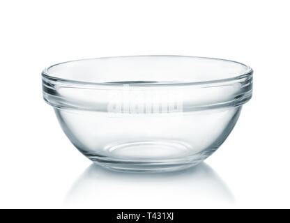 Vorderansicht des leeren Glas Schüssel isoliert auf weißem Stockfoto