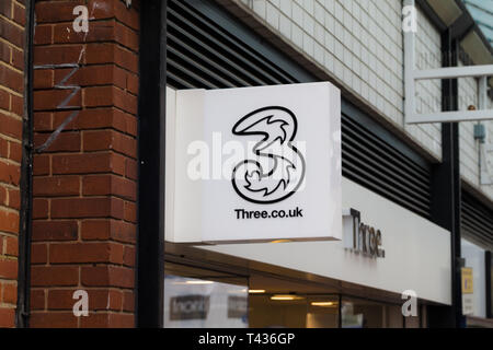 Gravesend, Kent. UK. Shop für Handy Firma Drei. Stockfoto
