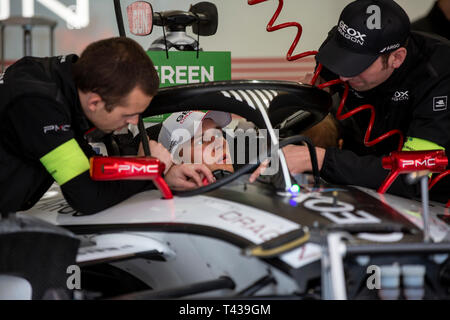 Rom, Italien. 12 Apr, 2019. Arriva ein Roma La settima tappa del campionato ABB FIA Formel E con il GEOX ROM E-Prix. Le Monoposto elettriche corrono sulle Strade del Quartiere Eur. Credit: Stefano Cappa/Pacific Press/Alamy leben Nachrichten Stockfoto