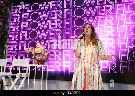 April 13, 2019 - Sydney, NSW, Australien - DREW BARRYMORE während ihrer Sydney aussehen Blume Schönheit am Westfield Parramatta am 13. April 2019 in Sydney, Australien (Credit Bild: © Christopher Khoury/australische Presseagentur über ZUMA Draht) Stockfoto
