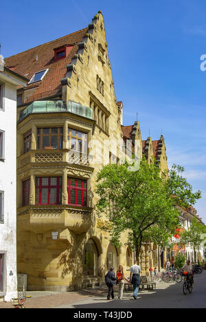 Konstanz am Bodensee, Baden-Württemberg, Deutschland, Europa: Historische Gebäude Architektur in Zollern Straße in der Altstadt. Stockfoto