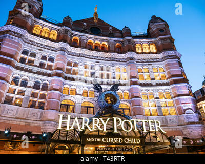 Harry Potter und die Verfluchten Kind am Palace Theatre, Shaftesbury Avenue, London, UK Stockfoto