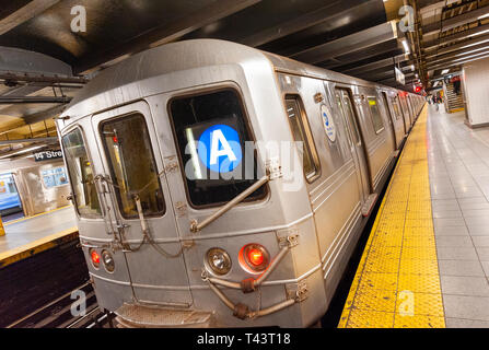 Die vom New Yorker U-Bahn Line, New York City, USA Stockfoto