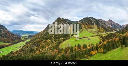 Die alte Siedlung in Gerstruben falltime Stockfoto