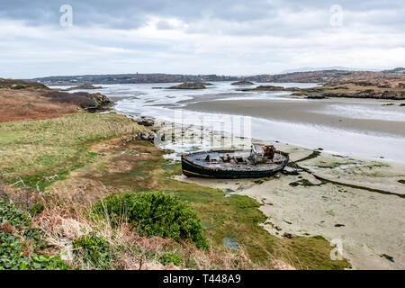 Ein schiffswrack am Strand von Cruit Island, Donegal, Irland liegen. Stockfoto