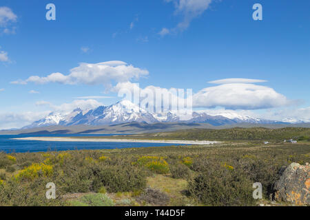 Sarmiento Seeblick, Torres del Paine Nationalpark, Chile. Chilenischen Patagonien Landschaft Stockfoto