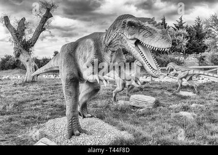 SAN MARCO IN LAMIS, Italien - 9. JUNI: carcharodontosaurus Dinosaurier, in den Dino Park in San Marco in Lamis empfohlene, eine kleine Stadt im südlichen Italien, Juni Stockfoto