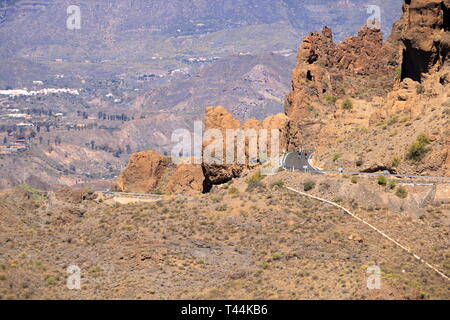 Gran Canaria mountain range in der Nähe von Cruz Grande und San Bartolome de Tirajana Berge in Gran Canaria in Spanien. Stockfoto