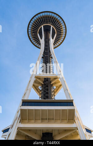 Oben auf der Space Needle in Seattle von unten gesehen Stockfoto