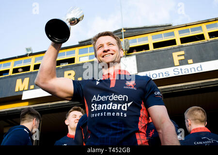 Melrose, Schottland - April 13. London schottischen Kapitän Fraser Lyle feiern Gewinnen der ASI Melrose Sevens auf Der Greenyards am 13. April 2019 Stockfoto