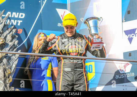 Phillip Island, Victoria, Australien. 14. Apr 2019. Jungfrau australische Supercars Meisterschaft WD 40 Phillip Island 500-Podium für Race 10. In der dritten Position Nr. 99 Anton De Pasquale Racing für Penrite Racing - Erebus Motorsport. Bild Brett Keating/Alamy Live News Credit: Brett Keating/Alamy leben Nachrichten Stockfoto