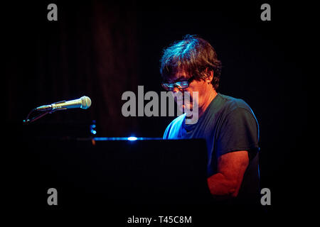 Dänemark, Kopenhagen. 13. Apr 2019. Die amerikanische Alternative Country Band Lambchop führt ein Live Konzert bei VEGA in Kopenhagen. (Foto: Gonzales Foto - Christian Hjorth). Credit: Gonzales Foto/Alamy leben Nachrichten Stockfoto